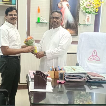 25 ABN NCC COMMANDING OFFICER INSPECTED LOYOLA PUBLIC SCHOOL